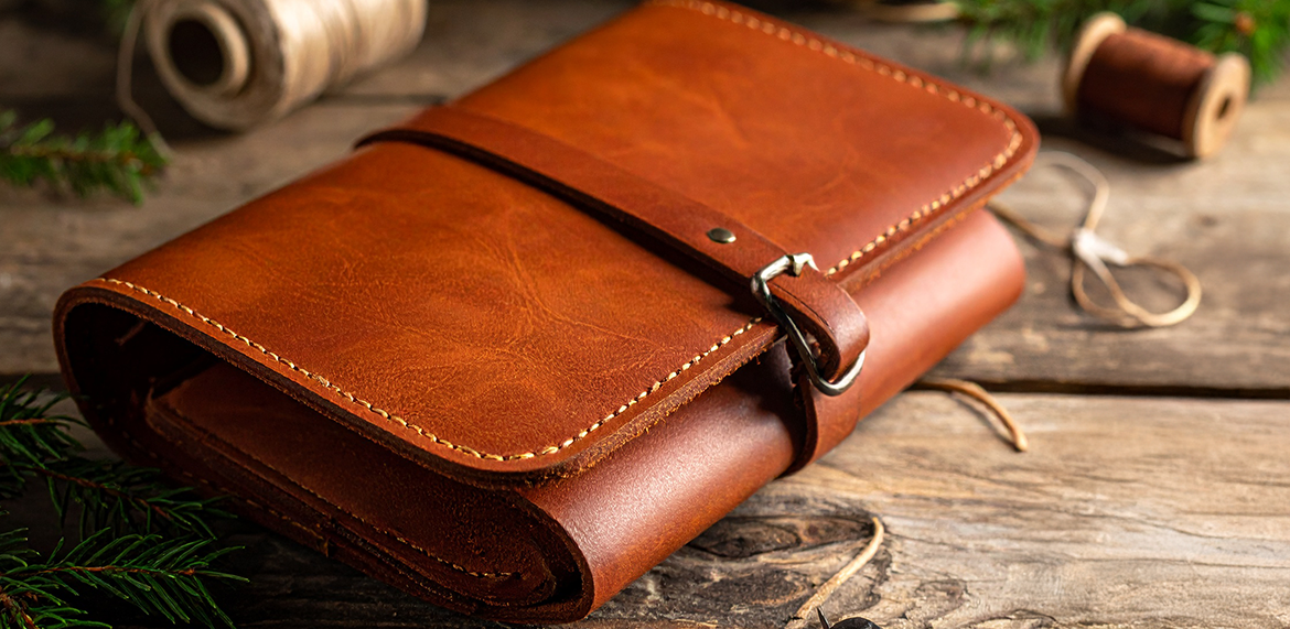 Weihnachtsgeschenke aus Leder